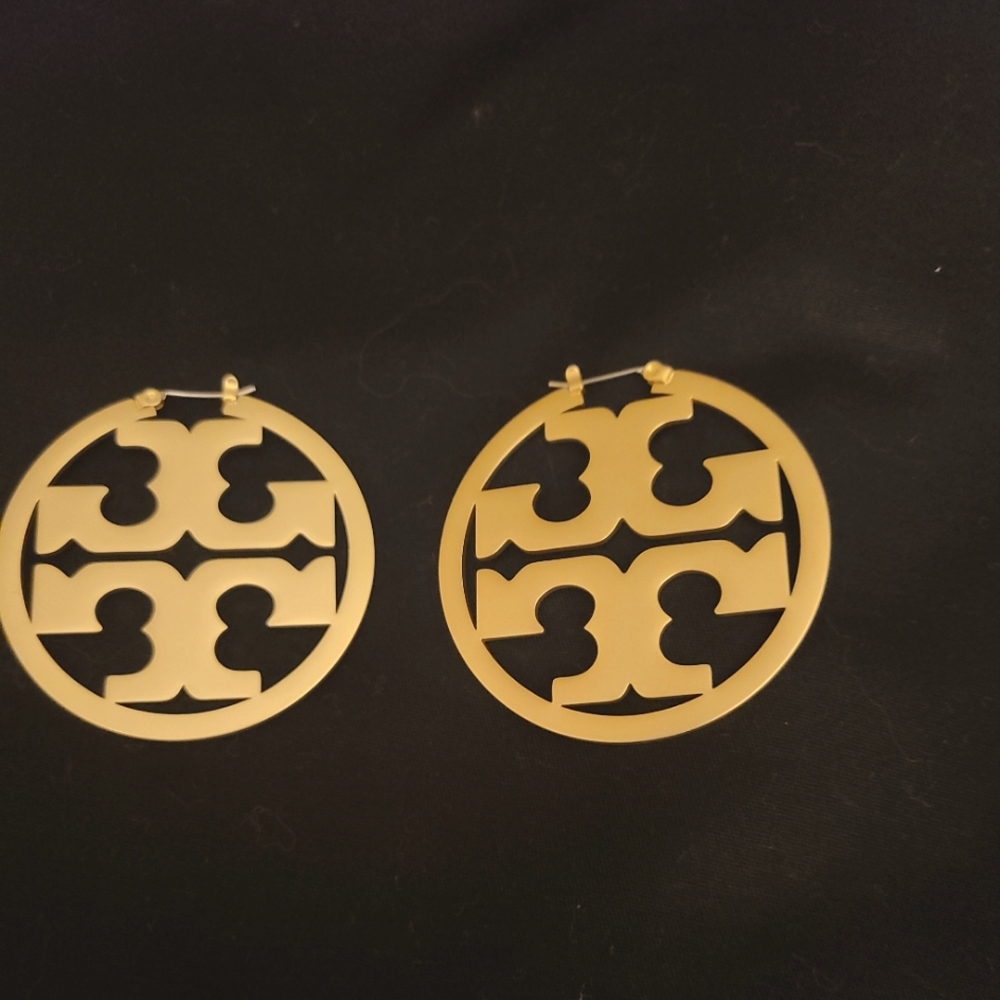 Tory Burch large eating